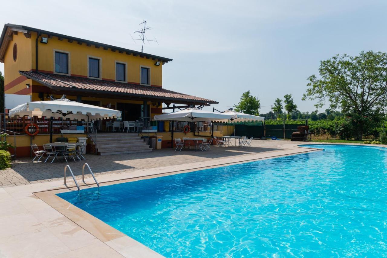 Agriturismo Dei Grippi Sona Luaran gambar