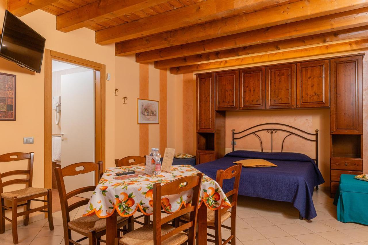 Agriturismo Dei Grippi Sona Luaran gambar