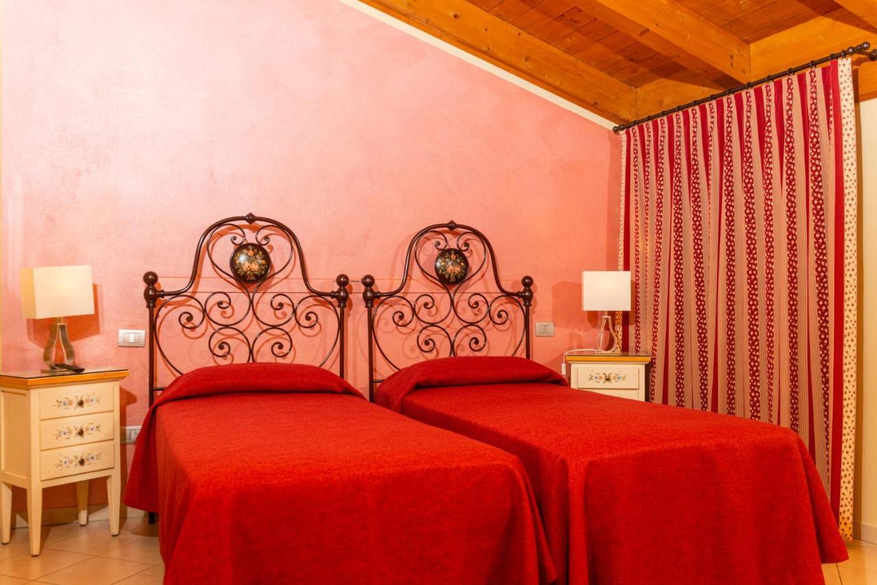 Agriturismo Dei Grippi Sona Luaran gambar