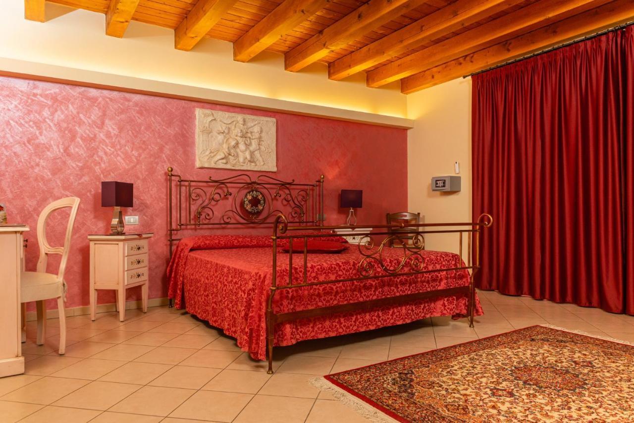 Agriturismo Dei Grippi Sona Luaran gambar