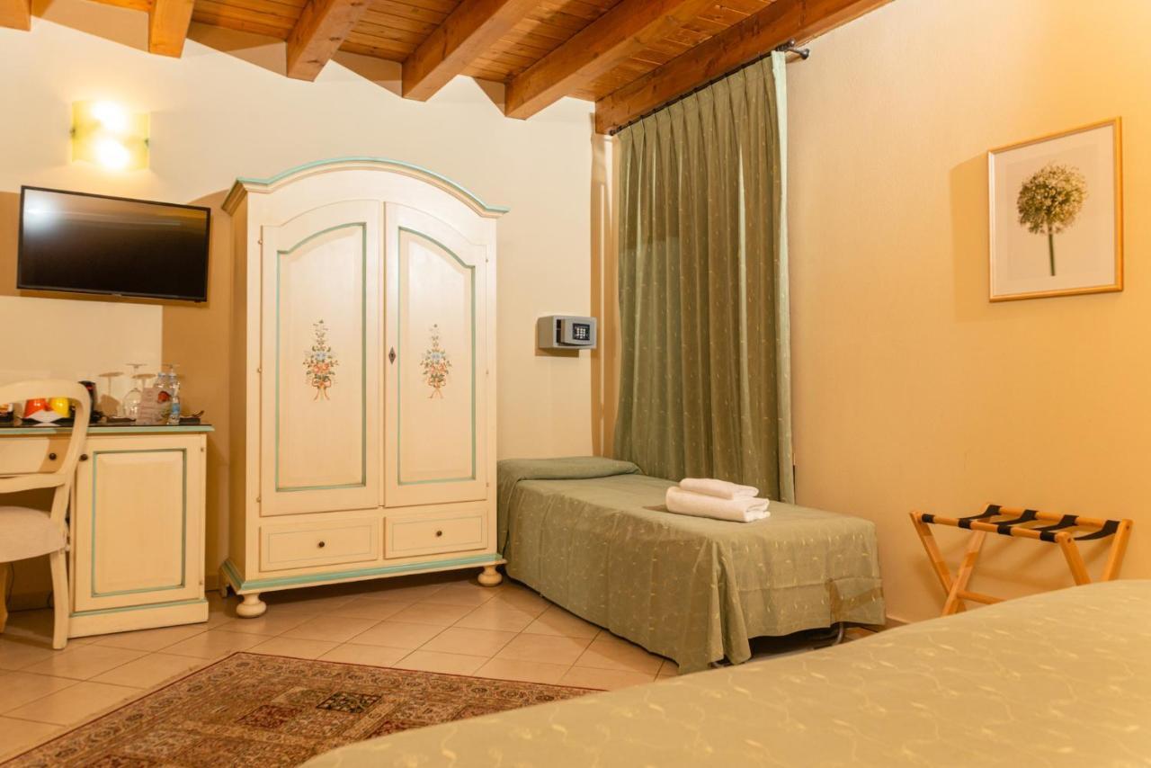 Agriturismo Dei Grippi Sona Luaran gambar