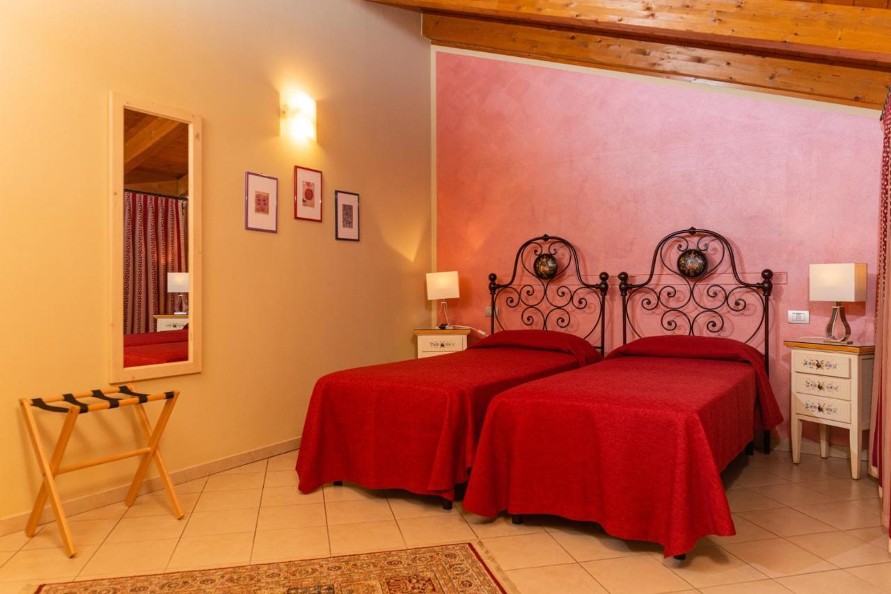 Agriturismo Dei Grippi Sona Luaran gambar